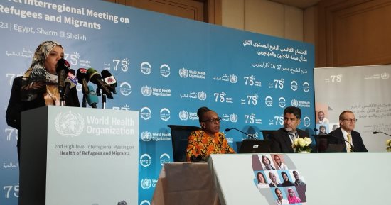 الصحة العالمية تضع المهاجرين على رأس أولوياتها.. وتؤكد: مصر تقدم الخدمات الصحية للاجئين مساواة مع المصريين ونفتخر بالمبادرات الرئاسية.. وأطلقنا مبادرة لدعم صحة اللاجئين.. ولا توجد أوبئة ناتجة عن الزلزال