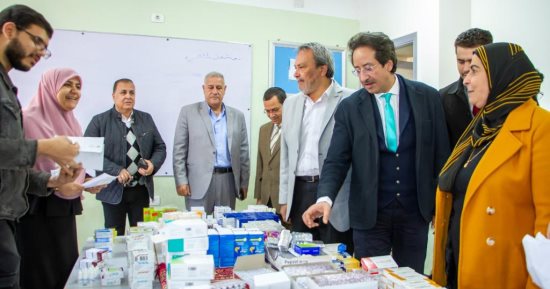 تقديم الرعاية الطبية لـ1004 حالات بقافلة جامعة طنطا في مركز المحلة