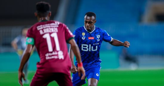 الهلال السعودي يتقدم بثنائية على الاتفاق في الشوط الأول.. فيديو