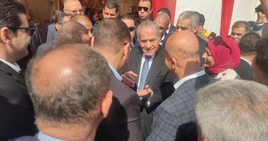 وزير التموين يفتتح أكبر معرض لـ أهلا رمضان بالشرقية