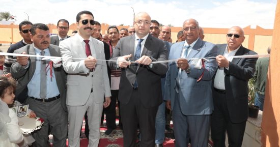 محافظ بنى سويف يفتتح مشروعات خدمية بتكلفة تزيد على 22.5 مليون جنيه بالفشن
