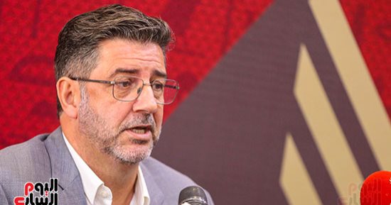 فيتوريا يتواصل مع إمام عاشور هاتفيا للاطمئنان عليه