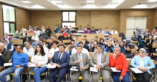 يوم علمى لعرض المشاريع البحثية لطلاب طب الأسنان بجامعة المنصورة الجديدة