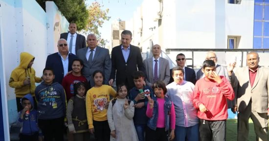 محافظ الوادى الجديد يبحث مع رئيس البنك الزراعى آليات دعم الاستثمار.. صور