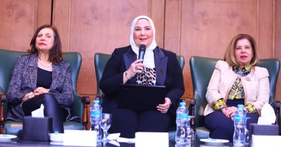التضامن: 76% نسبة السيدات حاملات بطاقات الدعم النقدى "تكافل وكرامة"