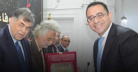 تنسيقية شباب الأحزاب تهنئ الدكتور عمرو حسن لحصوله على لقب الطبيب المثالى