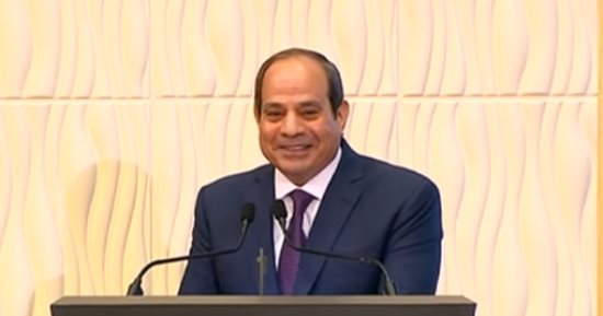 الرئيس السيسي خلال احتفالية المرأة المصرية: "الدور كبير للأم والأخت والبنت"