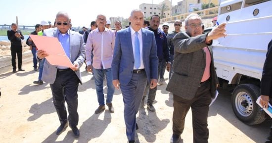 محافظ سوهاج يتفقد أعمال المرحلة الثانية من مشروع تطوير وتوسعة الكورنيش الغربى