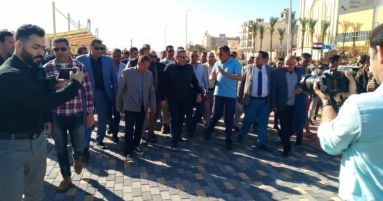 محافظ البحر الأحمر يفتتح الممشى السياحي الجديد بالغردقة.. صور