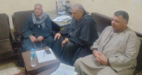 لجنة عرفية تنهى خصومة بين عائلتين لوفاة طفل بقرية بدسوق فى كفر الشيخ