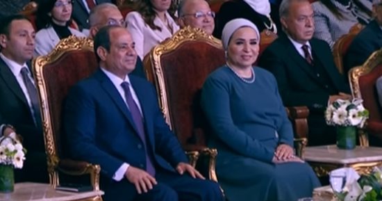 "حدودها السما".. الرئيس السيسي يشاهد فيلما تسجيليا خلال احتفالية تكريم المرأة