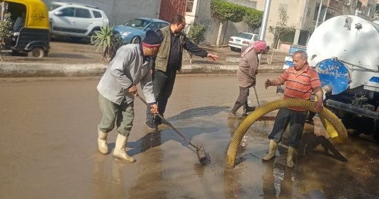 رفع مياه الأمطار بالقرى والمدن لليوم الثالث واستمرار حركة الملاحة بكفر الشيخ