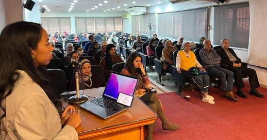 جامعة حلوان تنظم ندوة تعريفية بكلية التربية الفنية 