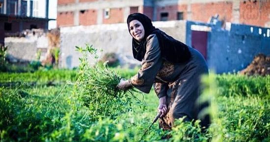 كل سنة وانت جميلة.. الأم المصرية أيقونة العطاء