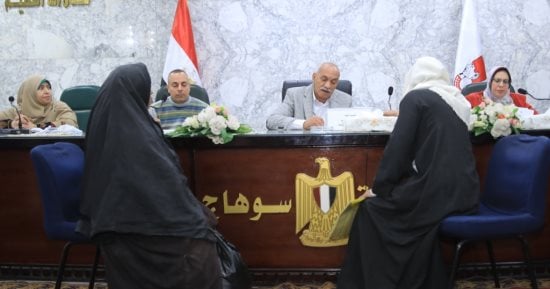146 مواطنا يعرضون مطالبهم وشكاواهم خلال اللقاء الجماهيرى بسوهاج
