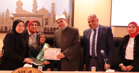 رئيس جامعة الأزهر: المرأة لها فضل عظيم في القرآن الكريم والسنة النبوية