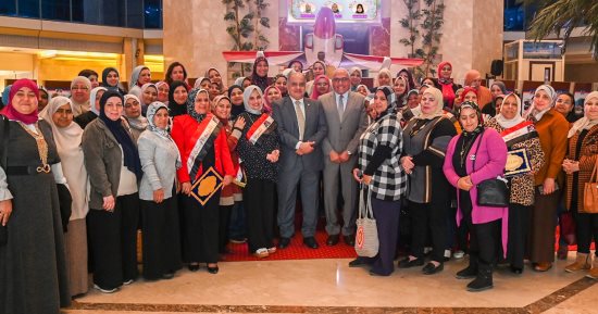 رئيس الهيئة العربية للتصنيع يشيد بالنماذج النسائية في مجالات الإنتاج