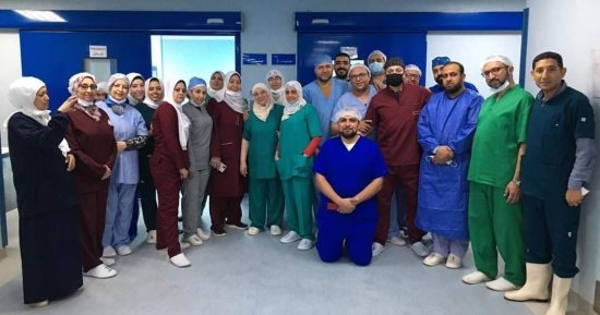تفاصيل أول عملية زراعة كلى بمستشفيات البحيرة.. "دمنهور التعليمى" يزرع كلى لمريضة فى العشرينات من عمرها.. والدة المريضة تبرعت بكليتها لإنقاذ ابنتها.. ومدير المستشفى: خطة لرفع لكفاءة وفقًا لأحدث المقايس العالمية