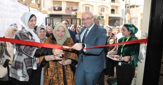 محافظ بنى سويف يفتتح فرع "القومى للمرأة" ويكرم نماذج نسائية متميزة.. صور