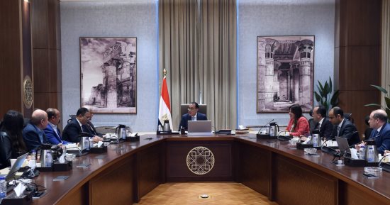 رئيس الوزراء يتابع مخططات تطوير المنطقة المحيطة بالمتحف المصرى الكبير