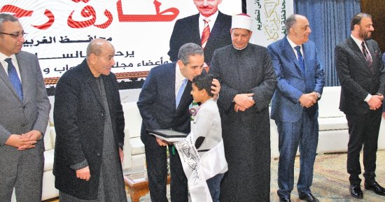 محافظ الغربية يكرم 300 من حفظة القرآن الكريم