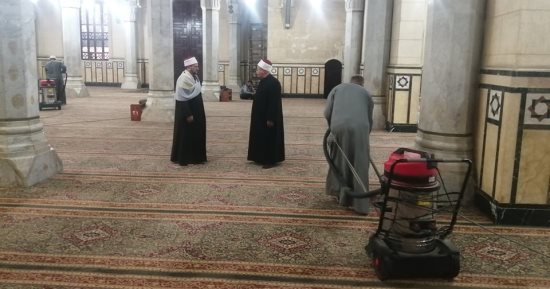 مسجد سيدي أحمد البدوي بطنطا يستعد لاستقبال المصلين في أول صلاة تراويح