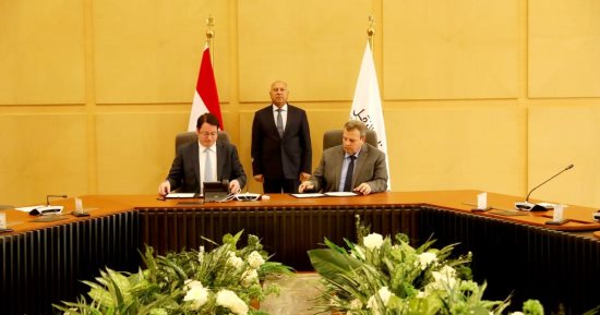 وزير النقل يشهد بروتوكول إنشاء مصنع تالجو مصر لتصنيع عربات ركاب سكك حديدية
