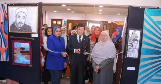 "القومى للمرأة" بدمياط يُنظم الملتقى الأول للفن التشكيلى للمرأة