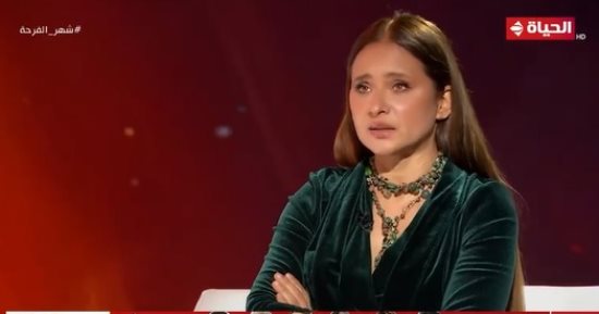 نيللى كريم عن زوجها هشام عاشور: "ممثل كويس بس معندوش خبرة" 