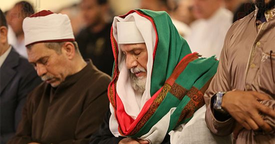 صلاة التراويح فى مسجد الحسين.. أجواء رمضانية وروحانية خاصة.. ألبوم صور