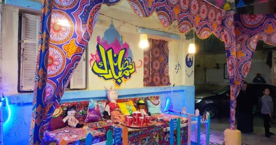 أشهر شوارع الإسكندرية فى زينة رمضان.. الورديان تتألق وتحصل على المركز الأول.. مجسمات رمضانية وفوانيس وأماكن للتصوير تنشر البهجة بين المواطنين.. والأهالى: عادة سنوية ننتظرها للشعور بالأجواء الرمضانية.. صور 
