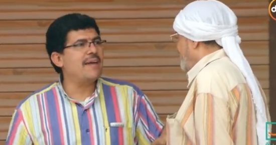 "حياة كريمة" يهدى نجارا مبلغاً مالياً لمساعدته فى تجهيز ابنته