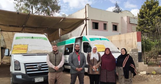 تقديم الخدمات الطبية لـ1382 شخصا بقافلة "حياة كريمة" فى المنشلين بكفر الشيخ