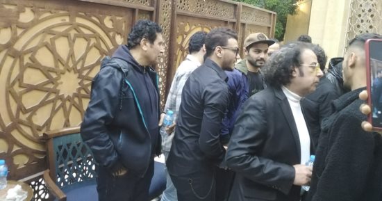 إيهاب توفيق وحسام حسنى وأحمد جوهر فى عزاء والد محمد رحيم