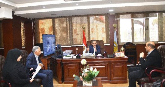 محافظ الغربية يلتقى أعضاء مجلسى النواب والشيوخ فى لقائهم الأسبوعى