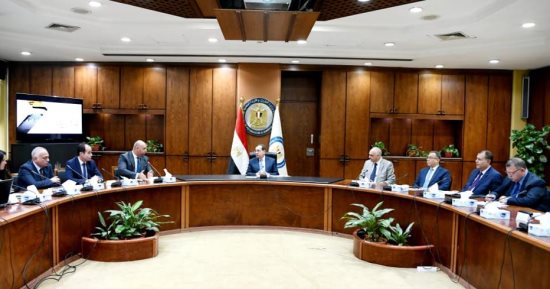 طارق الملا: الشركات البترولية فى مقدمة القطاعات الجاذبة بالبورصة المصرية 
