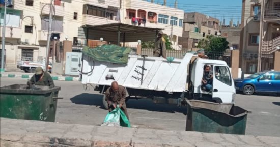 مدينة الأقصر تجرى أعمال رفع كفاءة النظافة بالشوارع والميادين.. صور