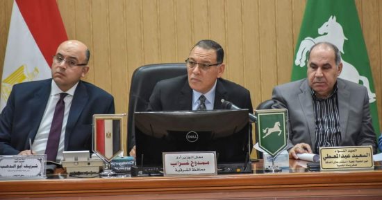 "تنفيذى الشرقية" يناقش تركيب عدادات مسبوقة الدفع بالمنشآت الحكومية