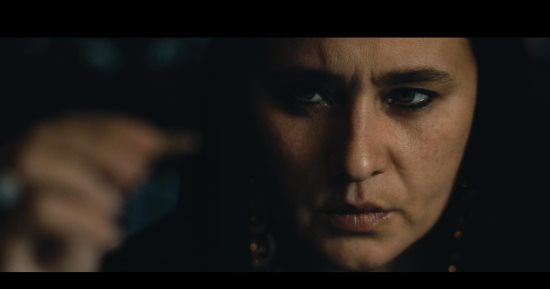 على الكشوطى يكتب: نيللى كريم العفريتة التى تلبست الشخصية الصعيدية فى مسلسل عملة نادرة.. أجادت اللهجة وأبكت الجمهور فى مشهد وداعها جثمان والد ابنها يوسف.. قادرة على التلون وتجيد اختيار أدوار صعبة تصنع تاريخها