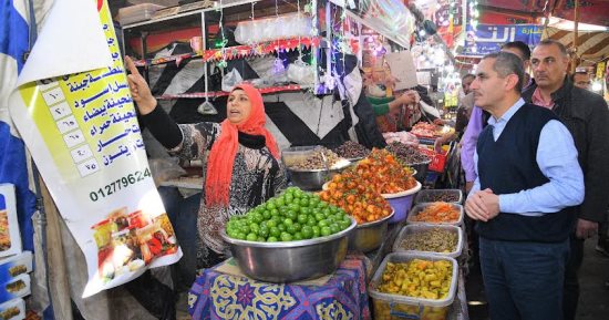 محافظ الغربية يتفقد معارض أهلا رمضان ويتابع سير العمل بالكورنيش