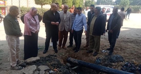 نائب محافظ الجيزة يتابع أعمال الرصف والتطوير الجارية فى الحوامدية