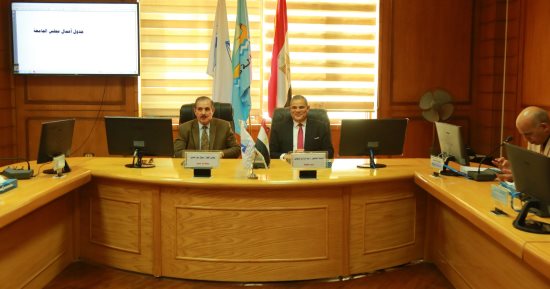 محافظ كفر الشيخ: الدولة توفر كافة الخدمات للمواطنين 