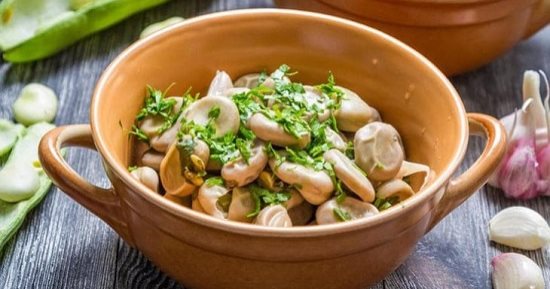 سحور  يوم 10 رمضان.. طاجن فول بالخضرة لذيذ وبيشبع