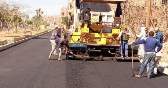 تعرف على طرق وشوارع يتم تطويرها فى مدينة أشمون 