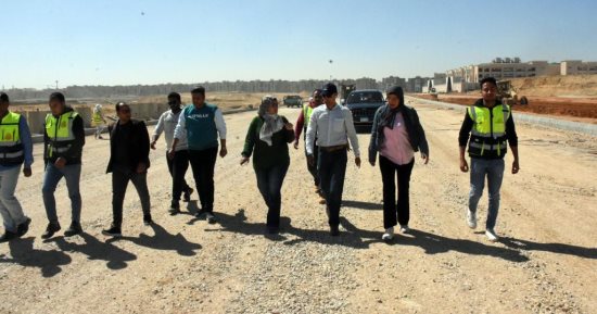 رئيس جهاز القاهرة الجديدة يتفقد محاور الطرق وأعمال المرافق الجارية بالمدينة