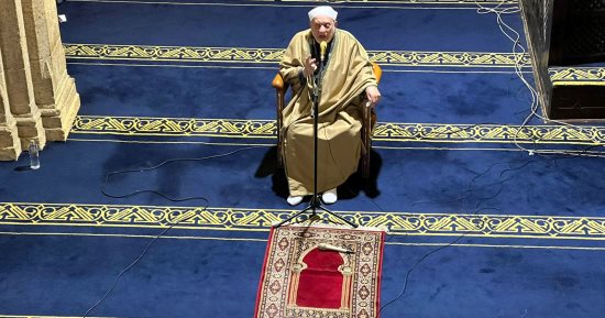 أحمد عمر هاشم: توافد آلاف المصلين إلى الجامع الأزهر يؤكد استعادة مكانته وعظمته