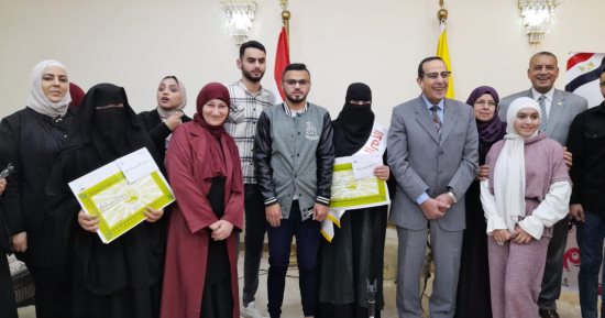 محافظ شمال سيناء يكرم الأمهات المثاليات فى احتفال شعبى بالعريش