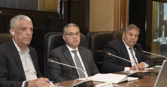 "محلية النواب" توافق على مشروع قانون عودة العمل بالتوقيت الصيفى