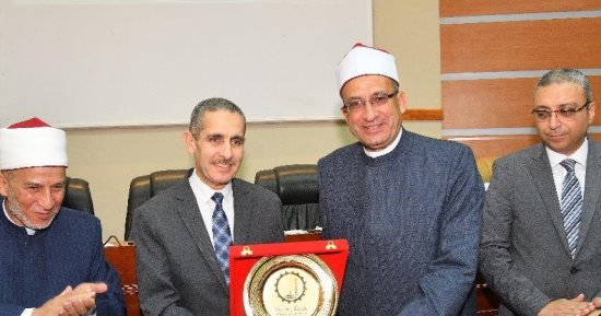 محافظ الغربية يشهد الاحتفال باليوم السنوى للأزهر بكلية علوم القرآن