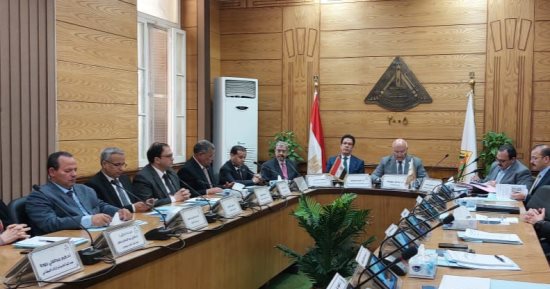 رئيس جامعة بنها: إجراء 2036 جراحة فى مختلف التخصصات ضمن قوائم الانتظار بنسبة 96.37%
